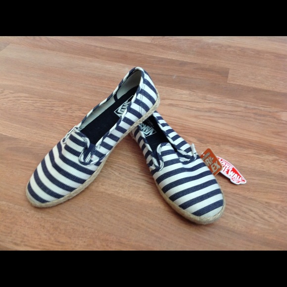 vans espadrille white